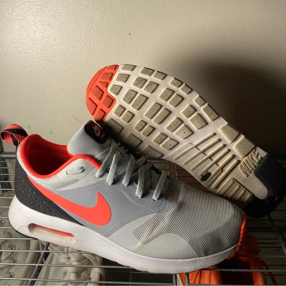 Nike Air Max Tavas Essential Running Mens